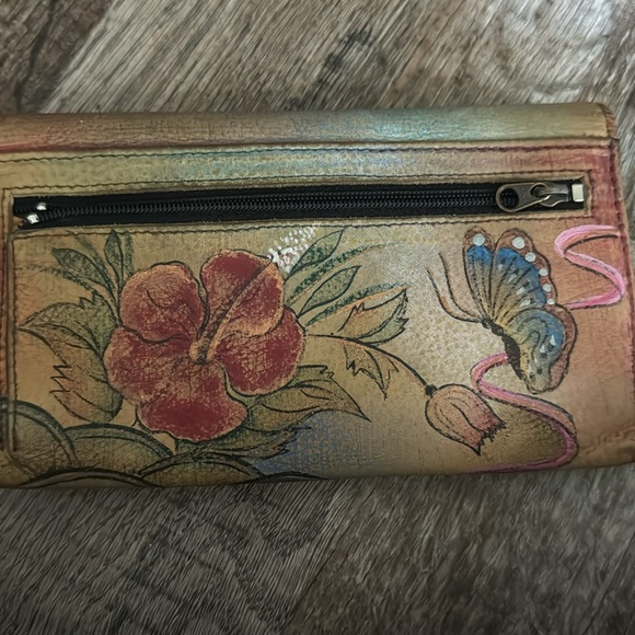 Anuskcha Colorful floral butterfly wallet - Picture 10 of 10